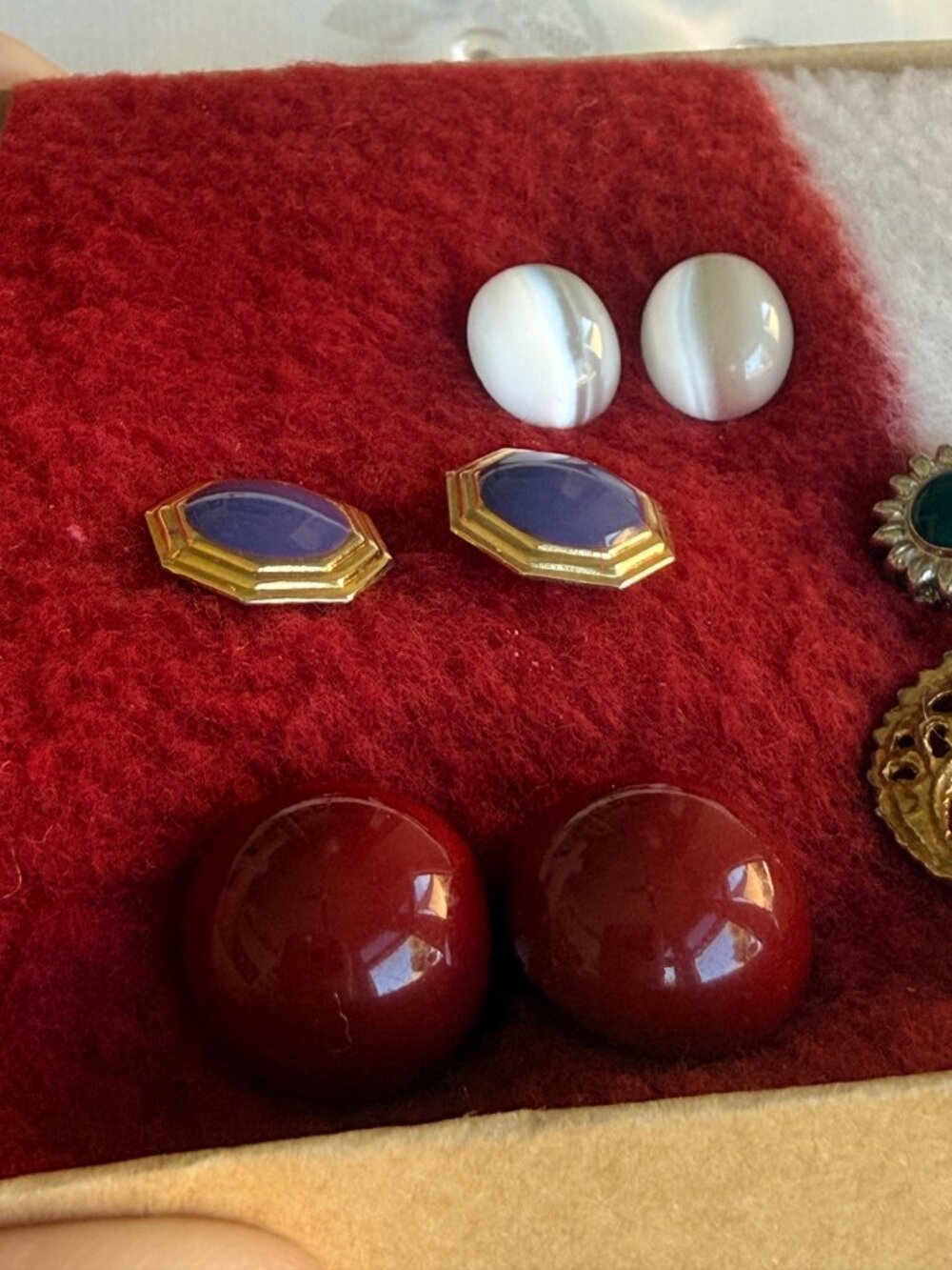 Vintage Pierced Earrings Set Of 5 Featuring Gold, Pearl, Red, Blue, Green Tones - Picture 7 of 10